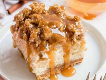 Caramel Apple Cheesecake Bars