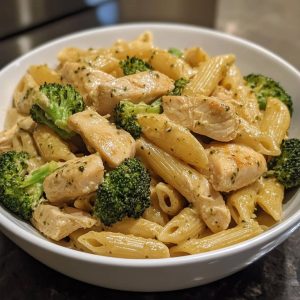 Savory Creamy Chicken and Broccoli Pasta