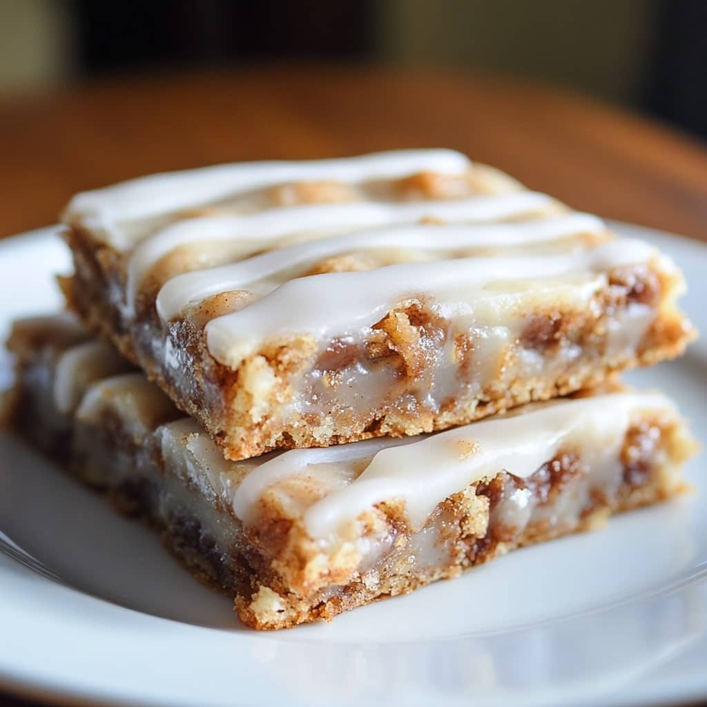 Cinnamon Roll Bliss Bars